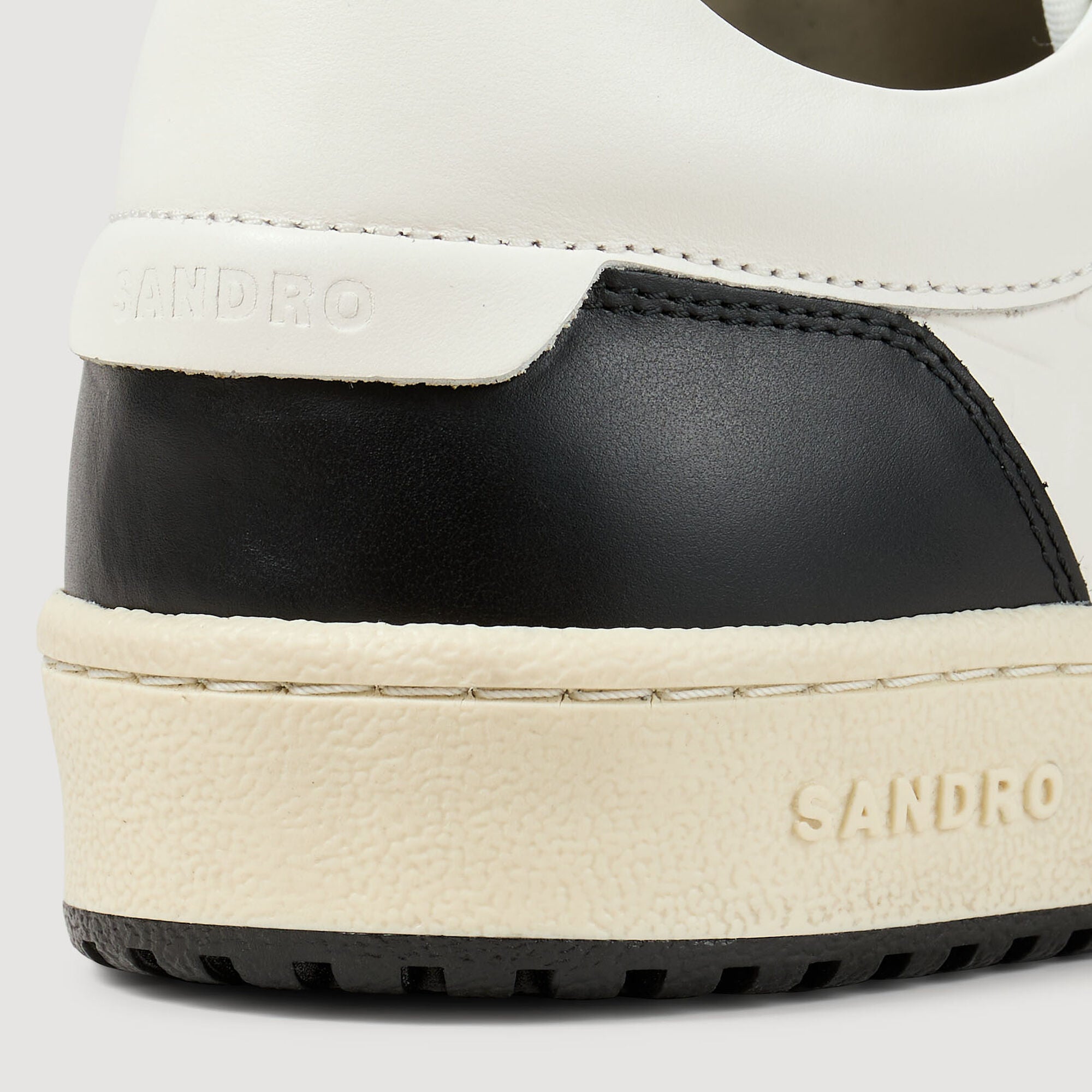 Low-Top Leather Trainers White And Black