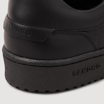 Low-top leather trainers Black